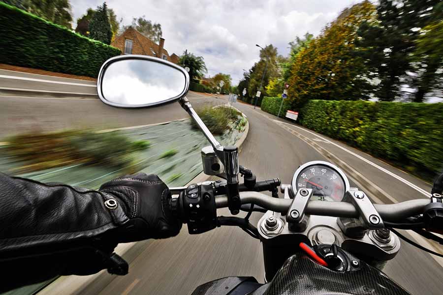 souscrire à une assurance moto